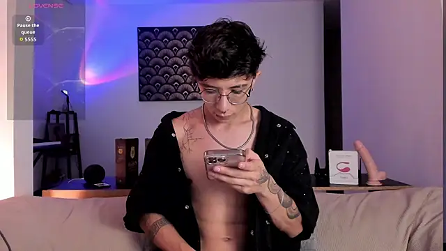 im  thomass online show from 12.23.25
