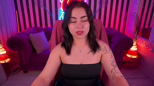 SusieWood online show from 05.01.26
