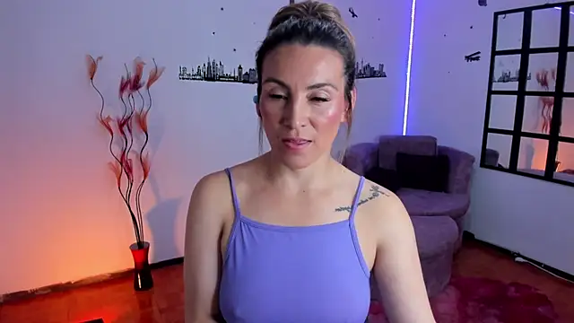 Elizabeth taylor b online show from 02.02.26