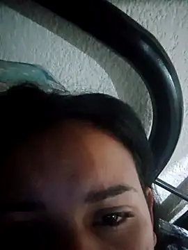  Miaaleon online show from 02.26.25