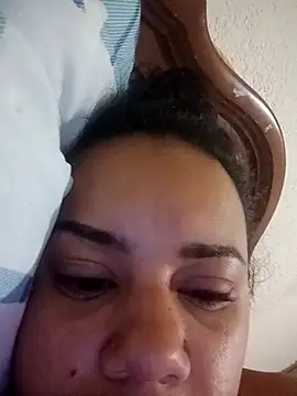  Miaaleon online show from 02.21.26