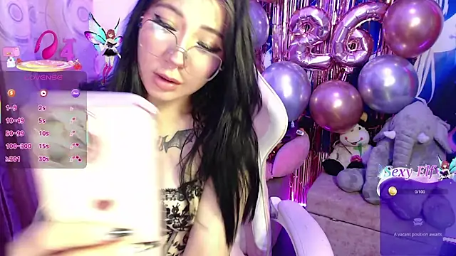 GamerCarrie online show from 05.10.26