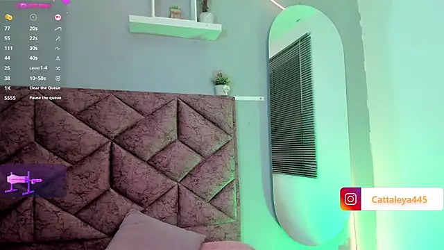 Snapshot of cattaleya___ chatting on 02.26.25 cattaleya online show from 02.26.25