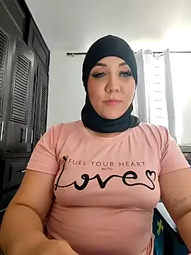 Snapshot of AmbarBurhan chatting on 01.02.25 AmbarBurhan online show from 01.02.25