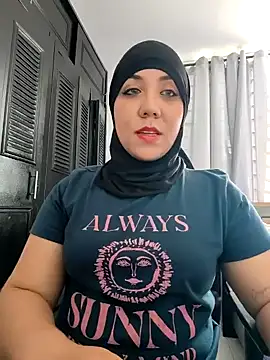 Snapshot of AmbarBurhan chatting on 01.11.25 AmbarBurhan online show from 01.11.25