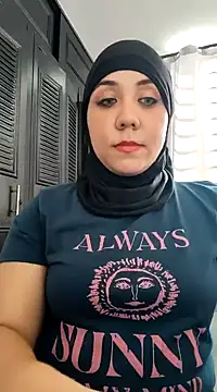 Snapshot of AmbarBurhan chatting on 01.11.25 AmbarBurhan online show from 01.11.25