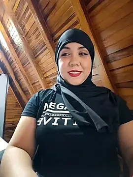 Snapshot of AmbarBurhan chatting on 01.27.25 AmbarBurhan online show from 01.27.25