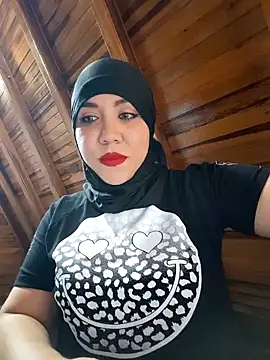 Snapshot of AmbarBurhan chatting on 02.04.25 AmbarBurhan online show from 02.04.25