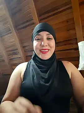 Snapshot of AmbarBurhan chatting on 02.07.25 AmbarBurhan online show from 02.07.25