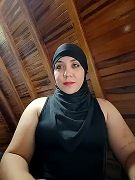 Snapshot of AmbarBurhan chatting on 02.07.25 AmbarBurhan online show from 02.07.25