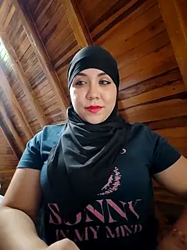 Snapshot of AmbarBurhan chatting on 02.18.25 AmbarBurhan online show from 02.18.25