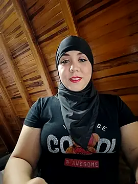 Snapshot of AmbarBurhan chatting on 02.20.25 AmbarBurhan online show from 02.20.25