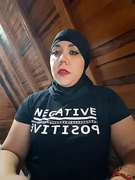 Snapshot of AmbarBurhan chatting on 02.21.25 AmbarBurhan online show from 02.21.25