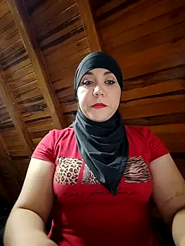 Snapshot of AmbarBurhan chatting on 02.25.25 AmbarBurhan online show from 02.25.25