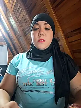 Snapshot of AmbarBurhan chatting on 02.27.25 AmbarBurhan online show from 02.27.25