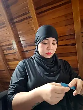 Snapshot of AmbarBurhan chatting on 03.01.25 AmbarBurhan online show from 03.01.25