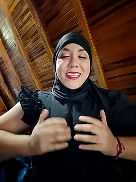 Snapshot of AmbarBurhan chatting on 03.10.25 AmbarBurhan online show from 03.10.25