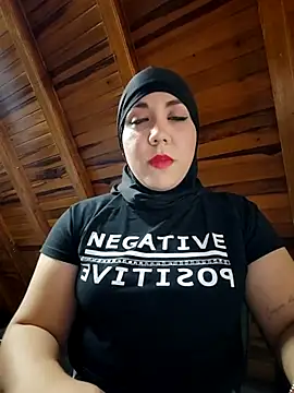 Snapshot of AmbarBurhan chatting on 03.11.25 AmbarBurhan online show from 03.11.25