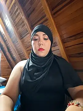 Snapshot of AmbarBurhan chatting on 03.12.25 AmbarBurhan online show from 03.12.25