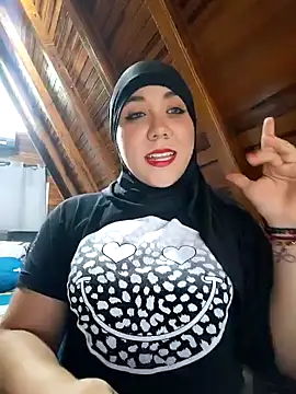 Snapshot of AmbarBurhan chatting on 03.14.25 AmbarBurhan online show from 03.14.25