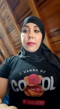 Snapshot of AmbarBurhan chatting on 03.18.25 AmbarBurhan online show from 03.18.25