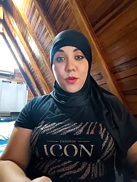 Snapshot of AmbarBurhan chatting on 03.21.25 AmbarBurhan online show from 03.21.25