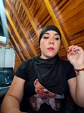 Snapshot of AmbarBurhan chatting on 09.11.25 AmbarBurhan online show from 09.11.25