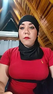 Snapshot of AmbarBurhan chatting on 09.22.25 AmbarBurhan online show from 09.22.25