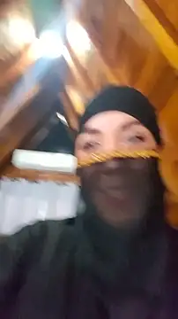 Snapshot of AmbarBurhan chatting on 10.06.25 AmbarBurhan online show from 10.06.25