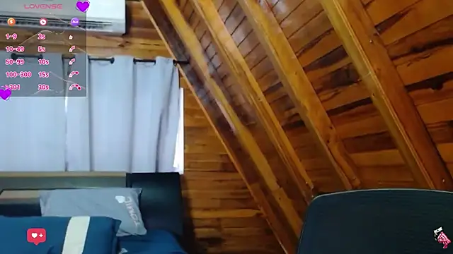 Snapshot of AmbarBurhan chatting on 10.17.25 AmbarBurhan online show from 10.17.25