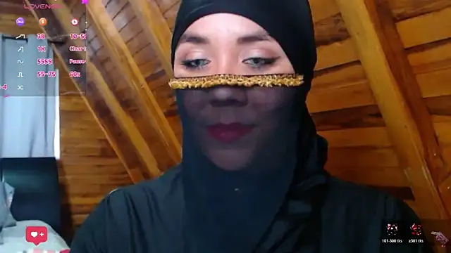 Snapshot of AmbarBurhan chatting on 10.18.25 AmbarBurhan online show from 10.18.25