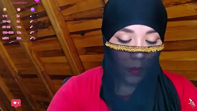 Snapshot of AmbarBurhan chatting on 10.25.25 AmbarBurhan online show from 10.25.25