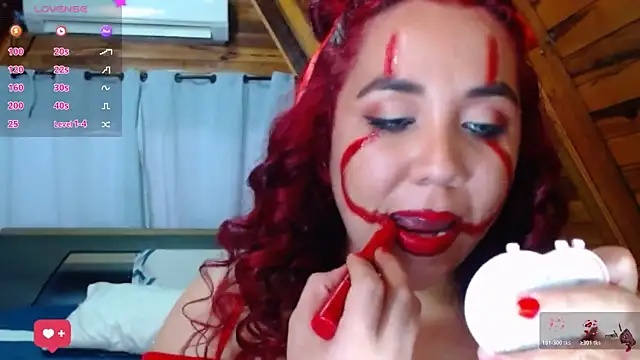 Snapshot of AmbarBurhan chatting on 10.31.25 AmbarBurhan online show from 10.31.25