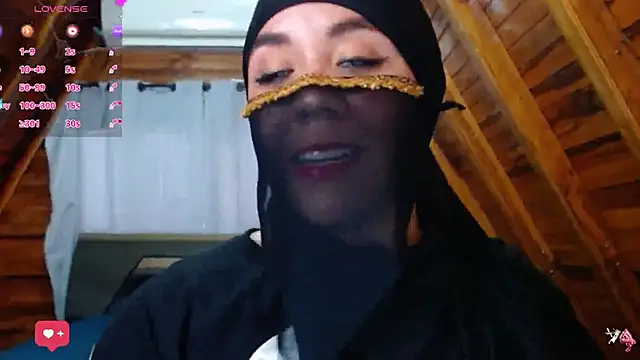 Snapshot of AmbarBurhan chatting on 11.11.25 AmbarBurhan online show from 11.11.25