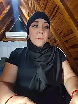 Snapshot of AmbarBurhan chatting on 05.21.26 AmbarBurhan online show from 05.21.26