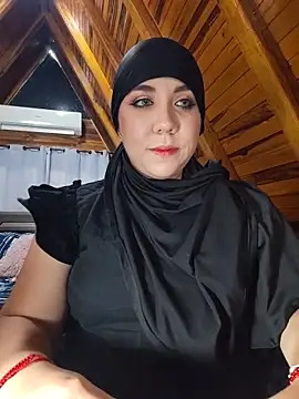 Snapshot of AmbarBurhan chatting on 05.28.26 AmbarBurhan online show from 05.28.26