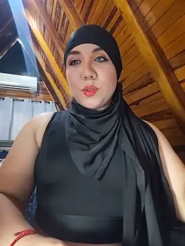 Snapshot of AmbarBurhan chatting on 06.17.26 AmbarBurhan online show from 06.17.26