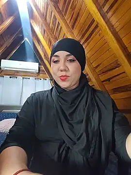 Snapshot of AmbarBurhan chatting on 06.19.26 AmbarBurhan online show from 06.19.26