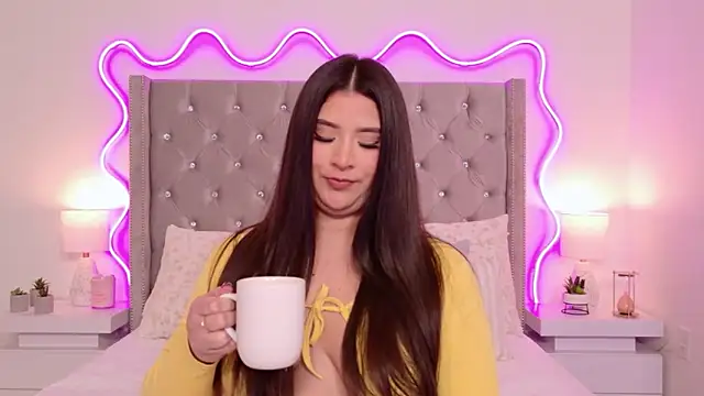 JuliaSUMMERS2022 online show from 11.07.25