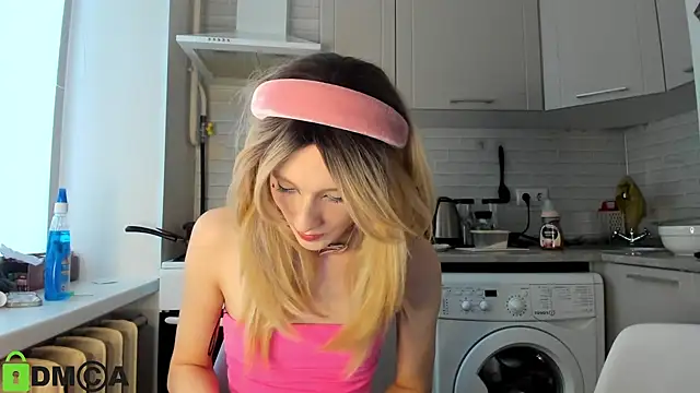  Alice Kitty online show from 01.07.25