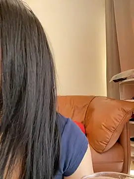 Snapshot of Hot_Mm chatting on 01.01.25 Hot Mm online show from 01.01.25