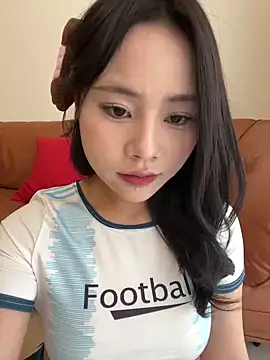 Snapshot of Hot_Mm chatting on 01.07.25 Hot Mm online show from 01.07.25