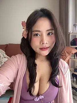 Snapshot of Hot_Mm chatting on 03.09.25 Hot Mm online show from 03.09.25