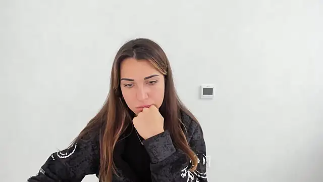 Snapshot of Summmmersky chatting on 11.09.25 Summmmersky online show from 11.09.25