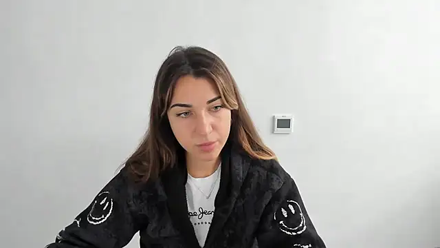 Snapshot of Summmmersky chatting on 11.11.25 Summmmersky online show from 11.11.25