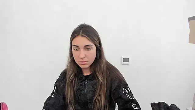 Snapshot of Summmmersky chatting on 11.16.25 Summmmersky online show from 11.16.25