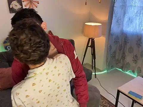 Snapshot of MyLatinHotBoys chatting on 12.28.24 MyLatinHotBoys online show from 12.28.24