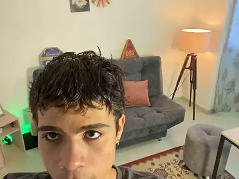 Snapshot of MyLatinHotBoys chatting on 12.29.24 MyLatinHotBoys online show from 12.29.24