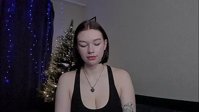 Emmy m00n online show from 01.02.25