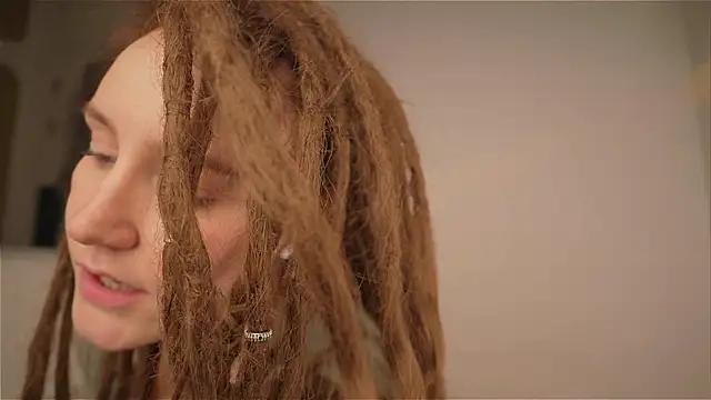 Snapshot of Winnie_sweet chatting on 04.04.26 Winnie sweet online show from 04.04.26